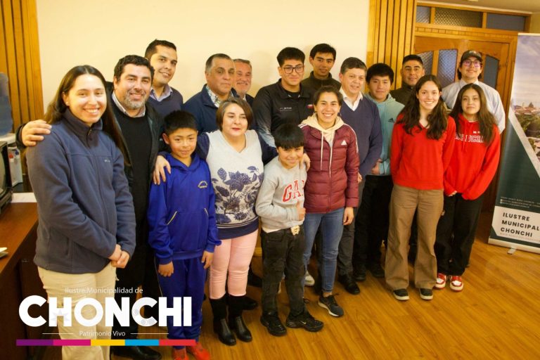 3 ENTREGA BECA DEPORTIVA MUNICIPAL 2024